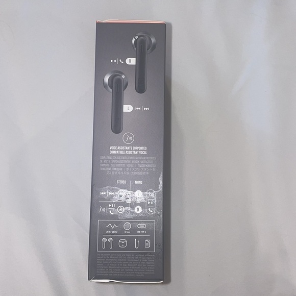 NWT in box JBL bluetooth wireless headphones - Picture 2 of 4